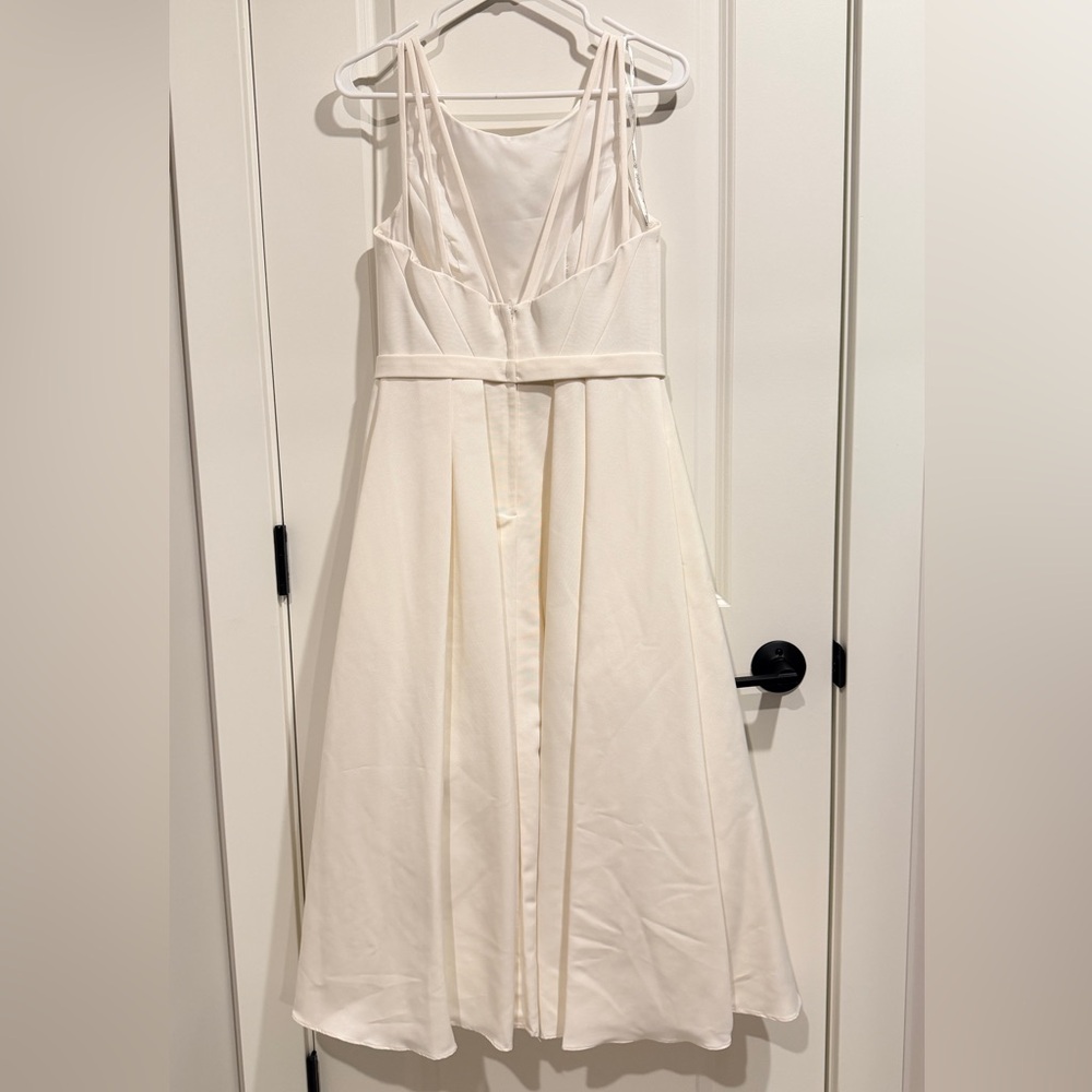 DB Studio White Sleeveless Wedding Dress size 6 - Picture 2 of 5